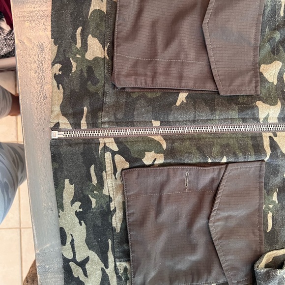 Inc Camo Design Jacket. Size M. - Picture 2 of 5